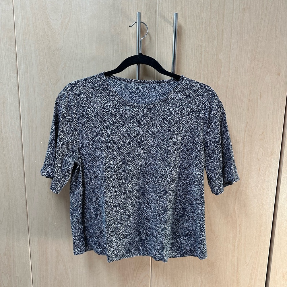 Lululemon floral print shirt